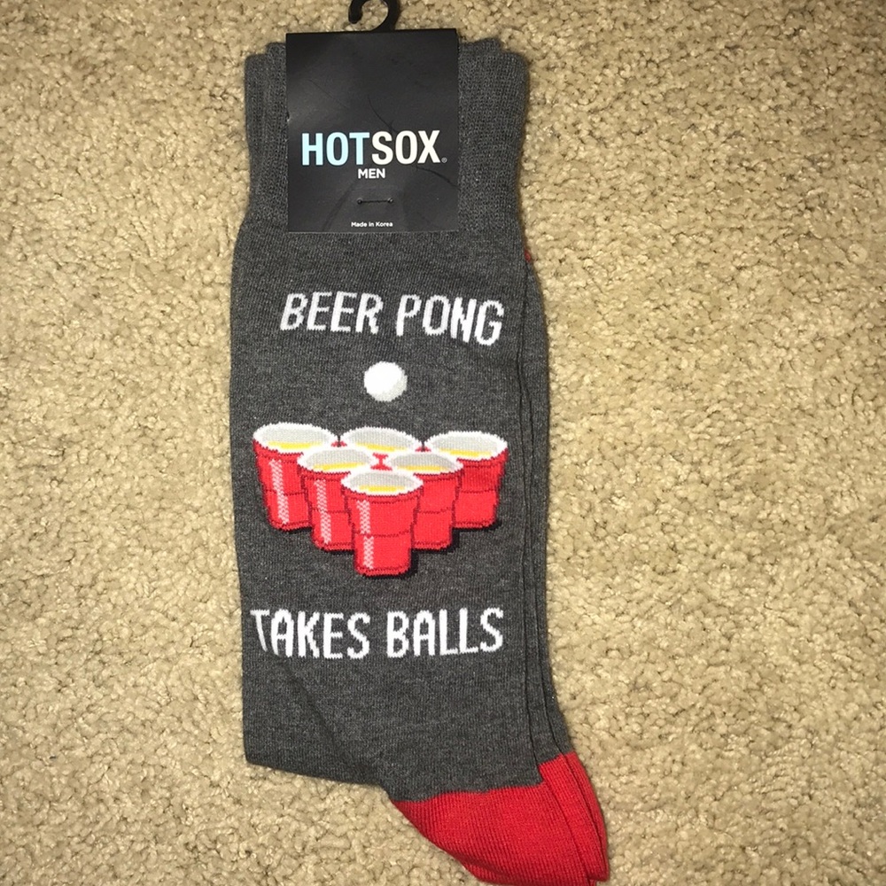 Hot sox men beer pong still in packaging